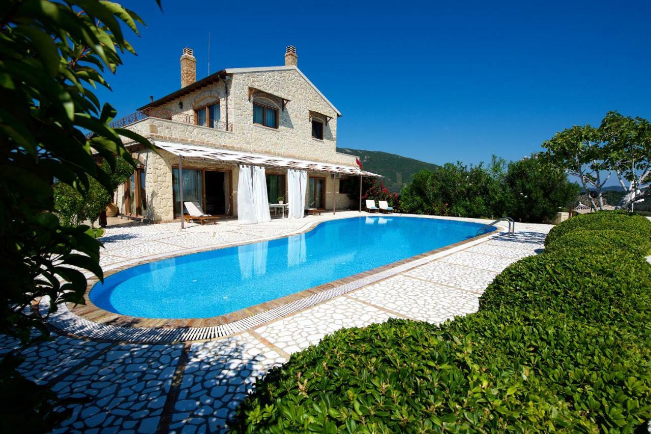 Villa Petrino Halikounas Luaran gambar